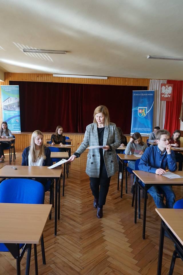 „Znajomość języków jest kluczem ku mądrości.”