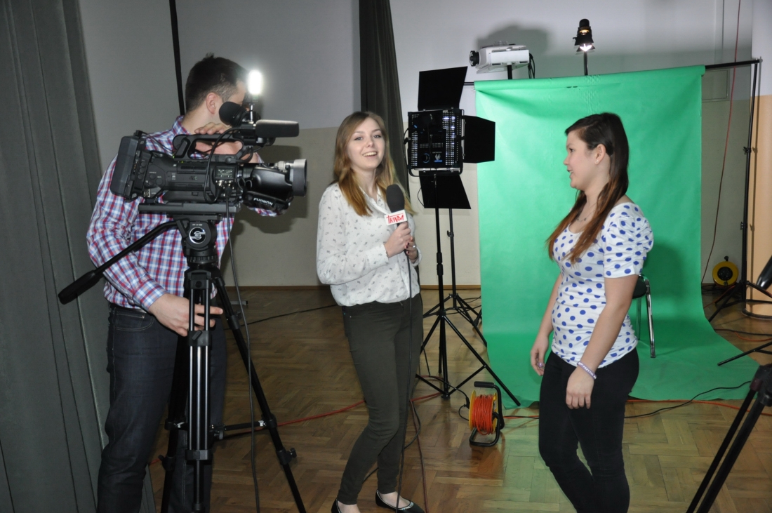 „NOWE WIDNOKRĘGI – ZROZUMIEĆ MEDIA” warsztaty edukacyjne dla młodzieży