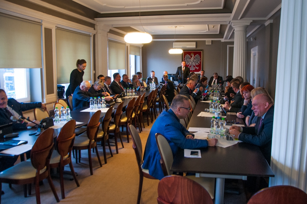 IV sesja Rady Powiatu Rzeszowskiego kadencji 2018-2023