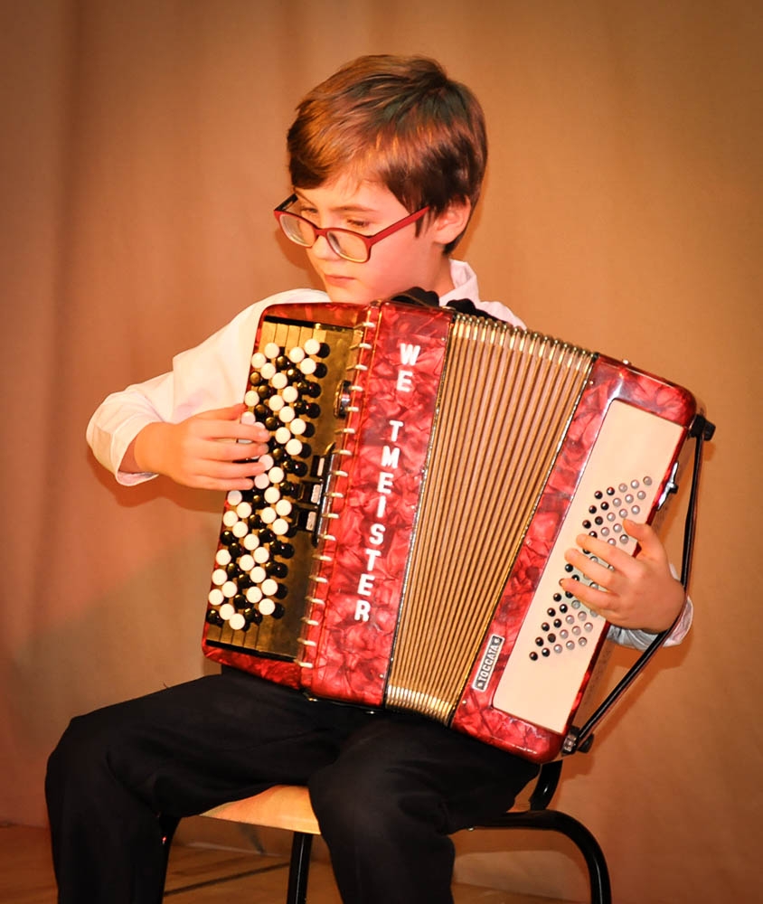 „Taniec w muzyce instrumentalnej"w Zespole Szkół Zawodowych im. Kard. Stefana Wyszyńskiego w Dynowie