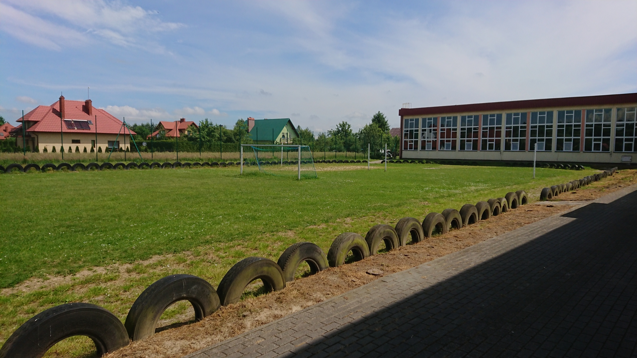 Wakacyjne unowocześnianie powiatowej bazy oświatowej
