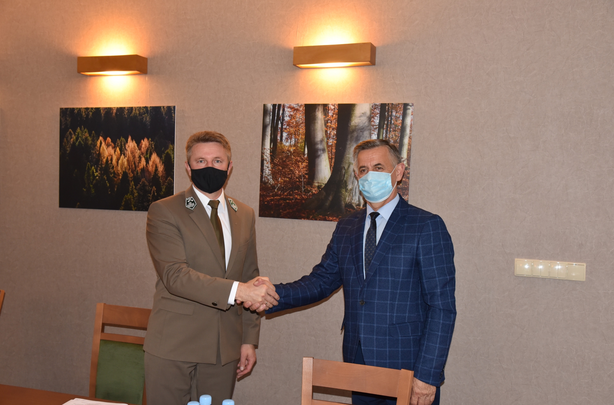 Podpisana umowa pomiędzy Powiatem Rzeszowskim a Lasami Państwowymi Nadleśnictwa Dynów