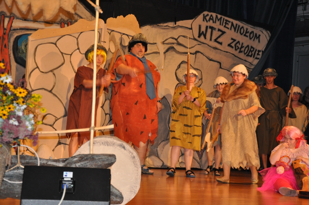 XIV FESTIWAL TWÓRCZOŚCI ARTYSTYCZNEJ UCZESTNIKÓW WTZ „I JA POTRAFIĘ BYĆ AKTOREM"