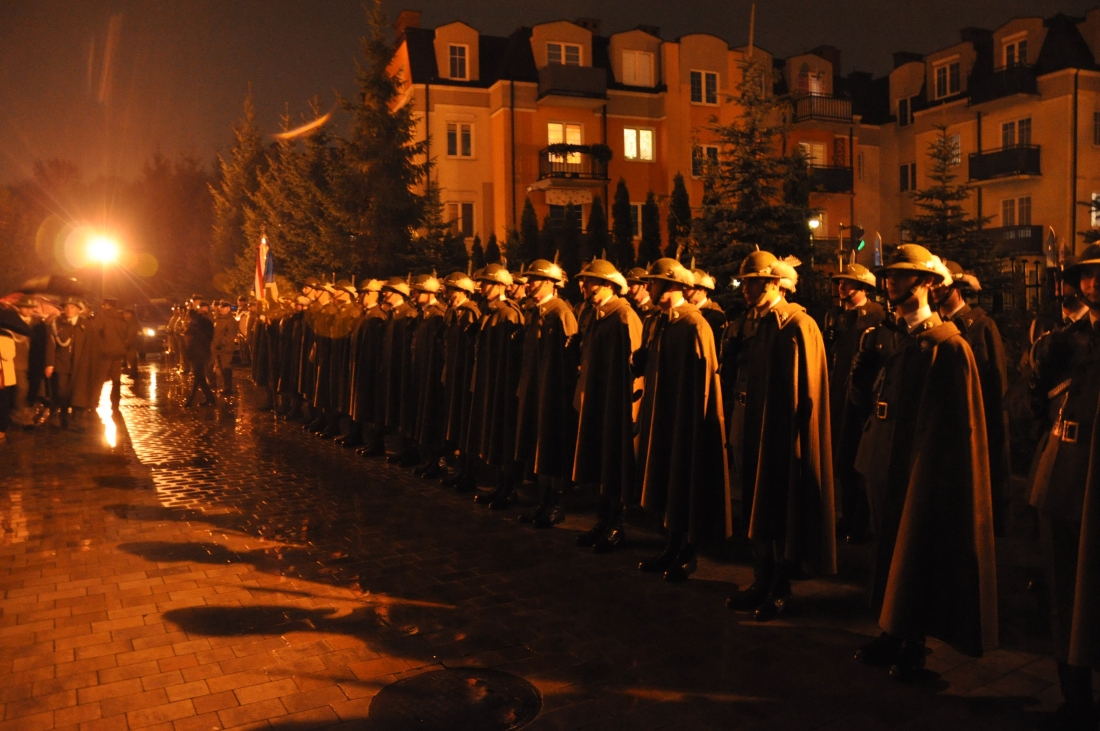 W hołdzie poległym żołnierzom oraz funkcjonariuszom