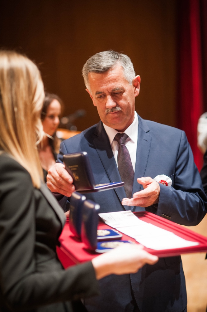 Medale za wybitne zasługi