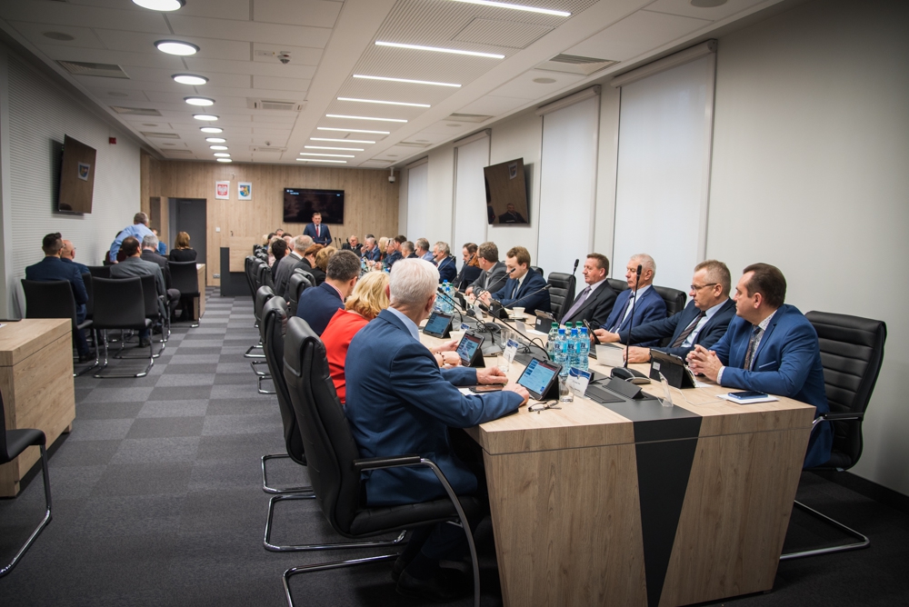 XV sesja Rady Powiatu Rzeszowskiego kadencji 2018-2023