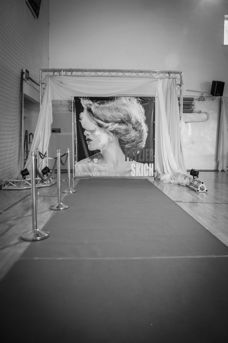 V PONADREGIONALNY KONKURS WIEDZY I UMIEJĘTNOŚCI FRYZJERSKICH