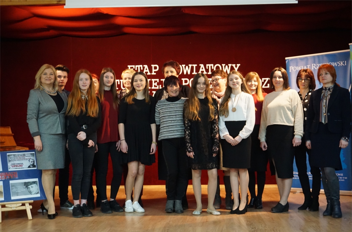 Eliminacje powiatowe Wojewódzkiego Turnieju Poezji i Prozy „ Zawsze wierni”.