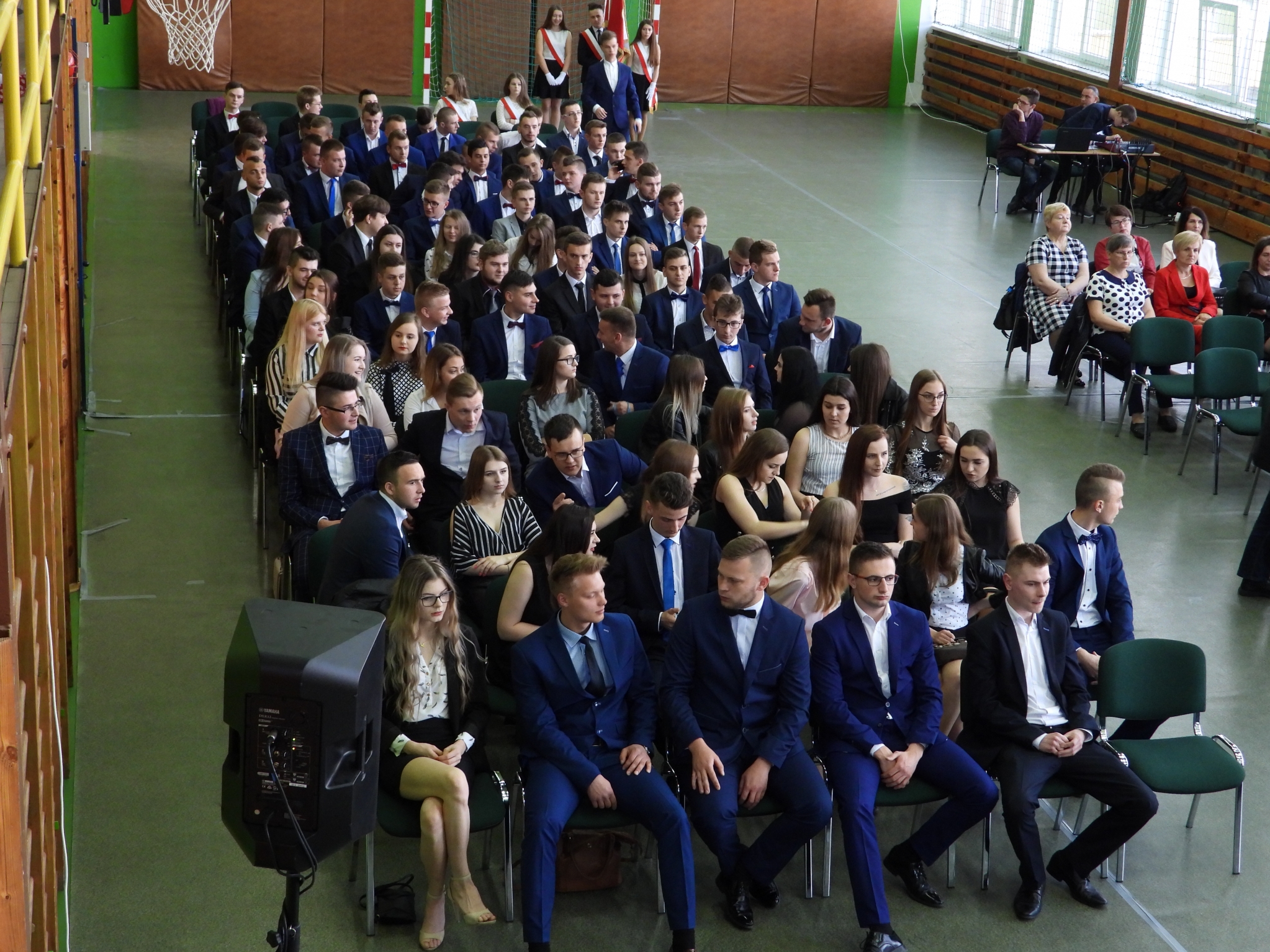 Uroczystość zakończenia roku szkolnego 2018/2019  przez uczniów klas maturalnych