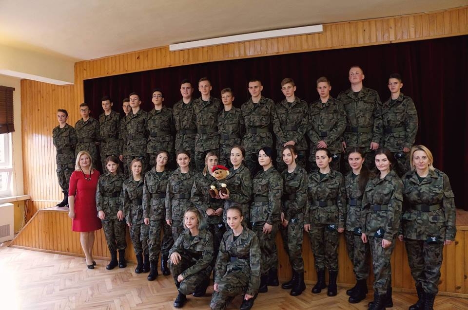 Z życia klas wojskowych Liceum Ogólnokształcącego im. Komisji Edukacji Narodowej w Dynowie