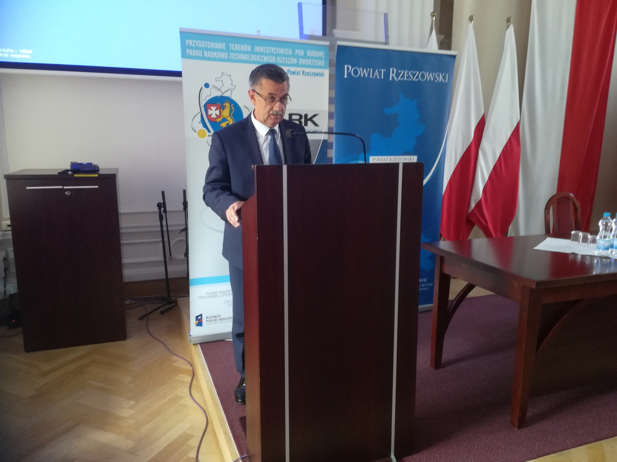 WSPARCIE DLA PRZEDSIĘBIORCÓW POWIATU RZESZOWSKIEGO