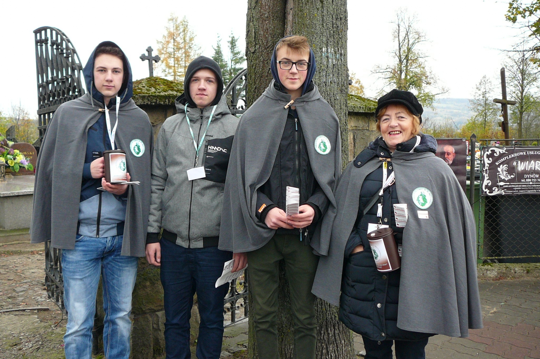 Kwesty na cmentarzu w Dynowie w dniu 1 listopada 2017r.