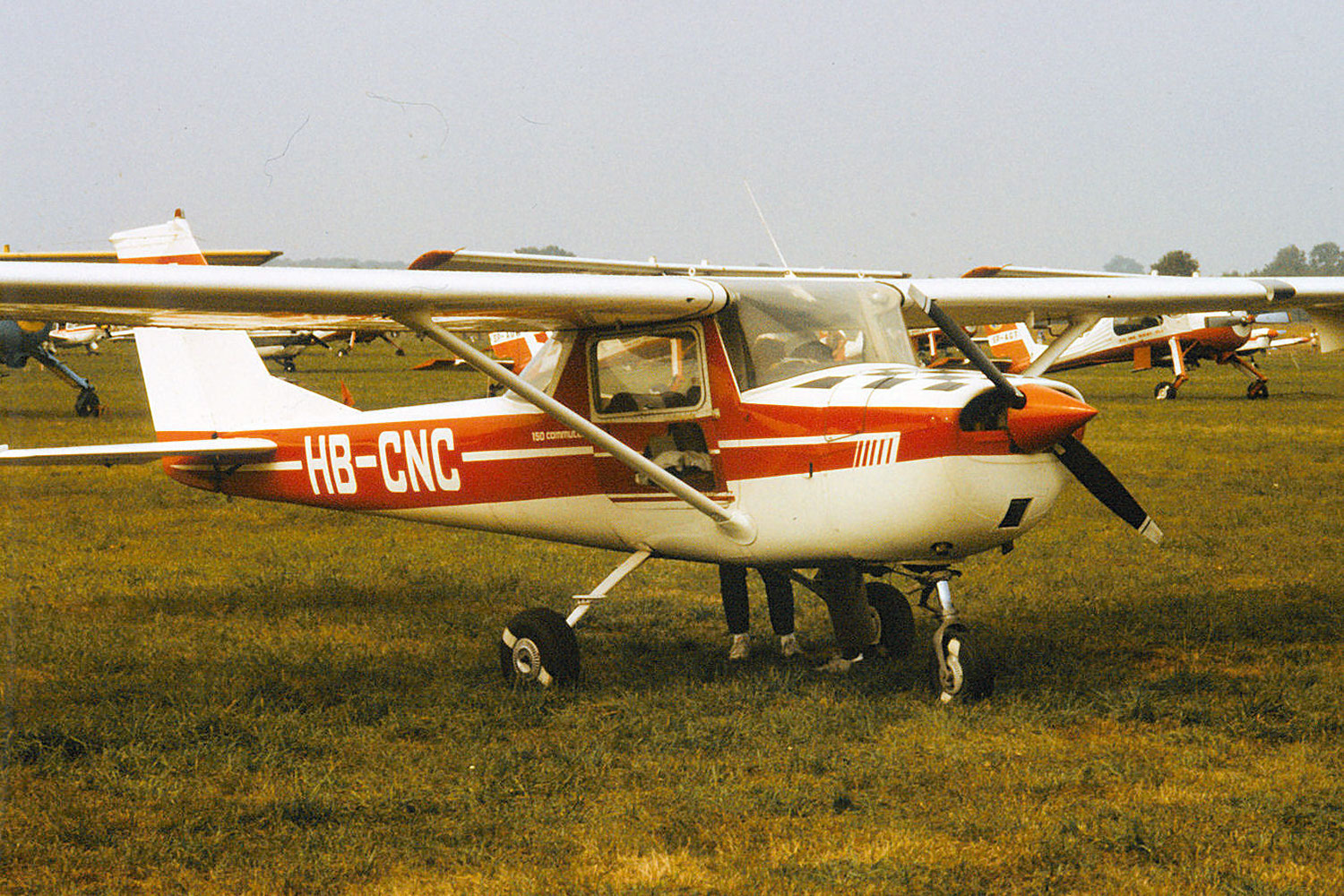 12.08.1984 - W Dublinie w czasie Mistrzostw Europy w Lataniu Precyzyjnym zginął, pochodzący z Lutoryża, wybitny pilot sportowy Jan Baran.