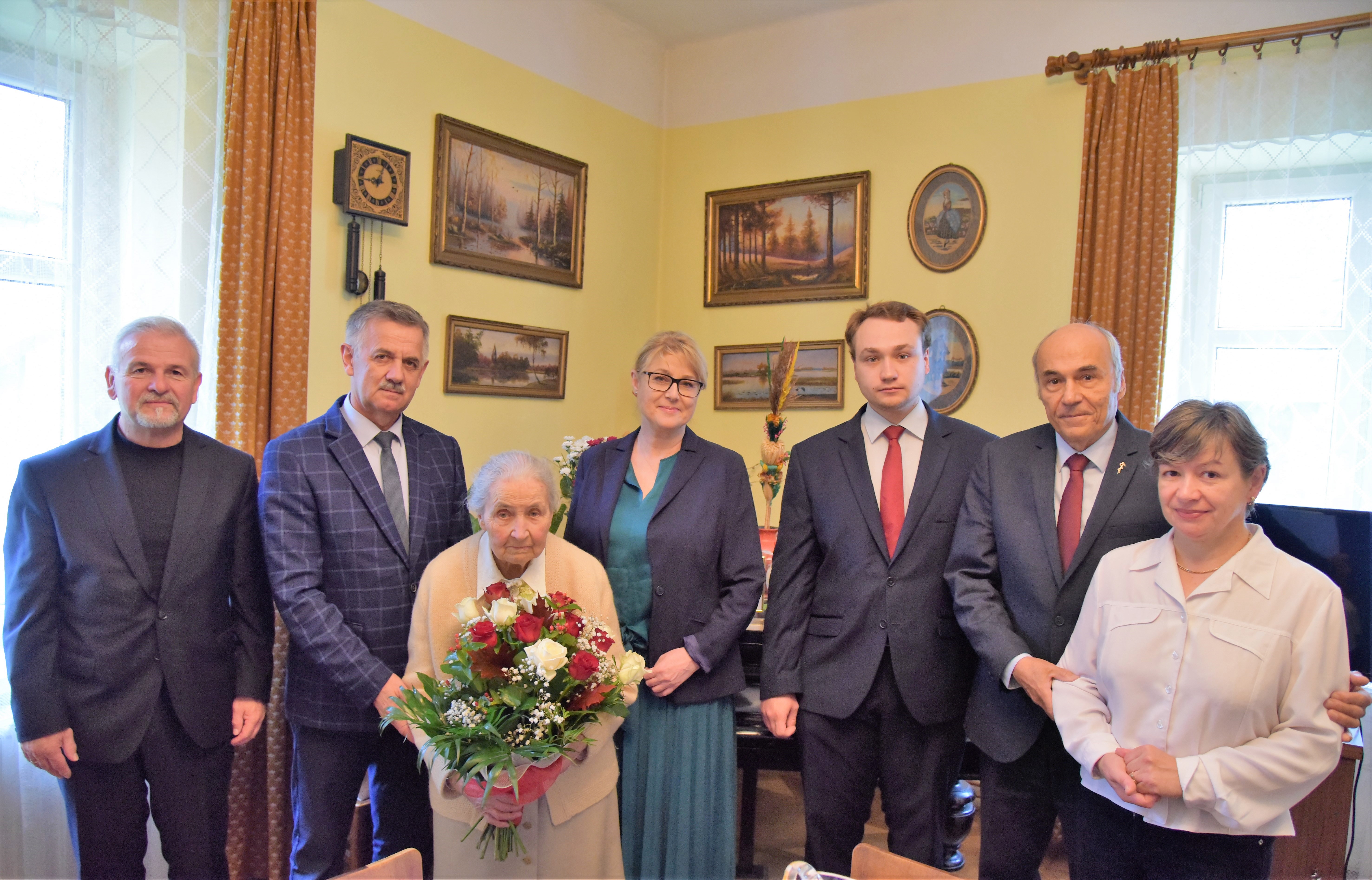 Stefania Obara uhonorowana medalem „Zasłużony dla Powiatu Rzeszowskiego”