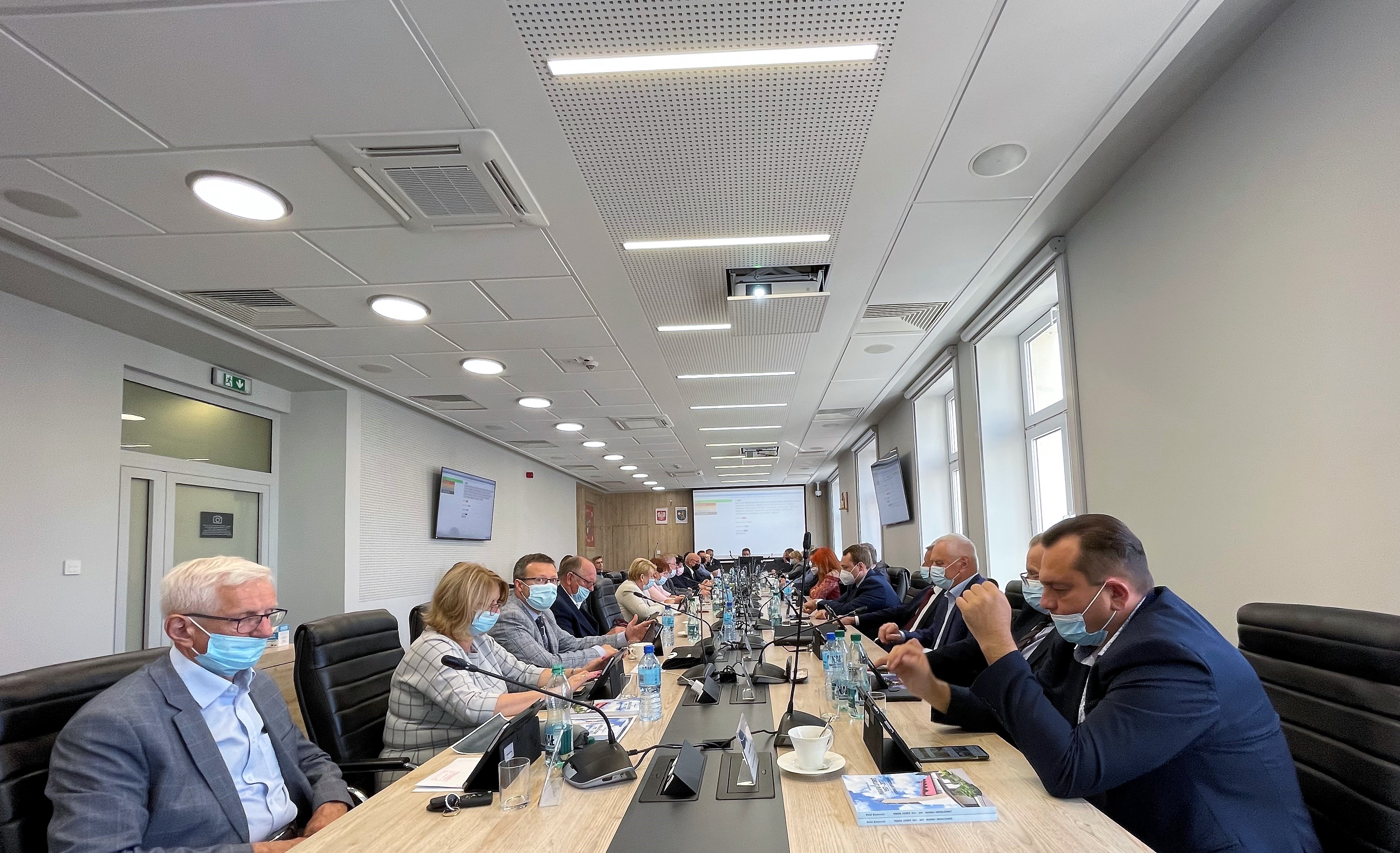 XXXII Sesja Rady Powiatu Rzeszowskiego kadencji 2018- 2023