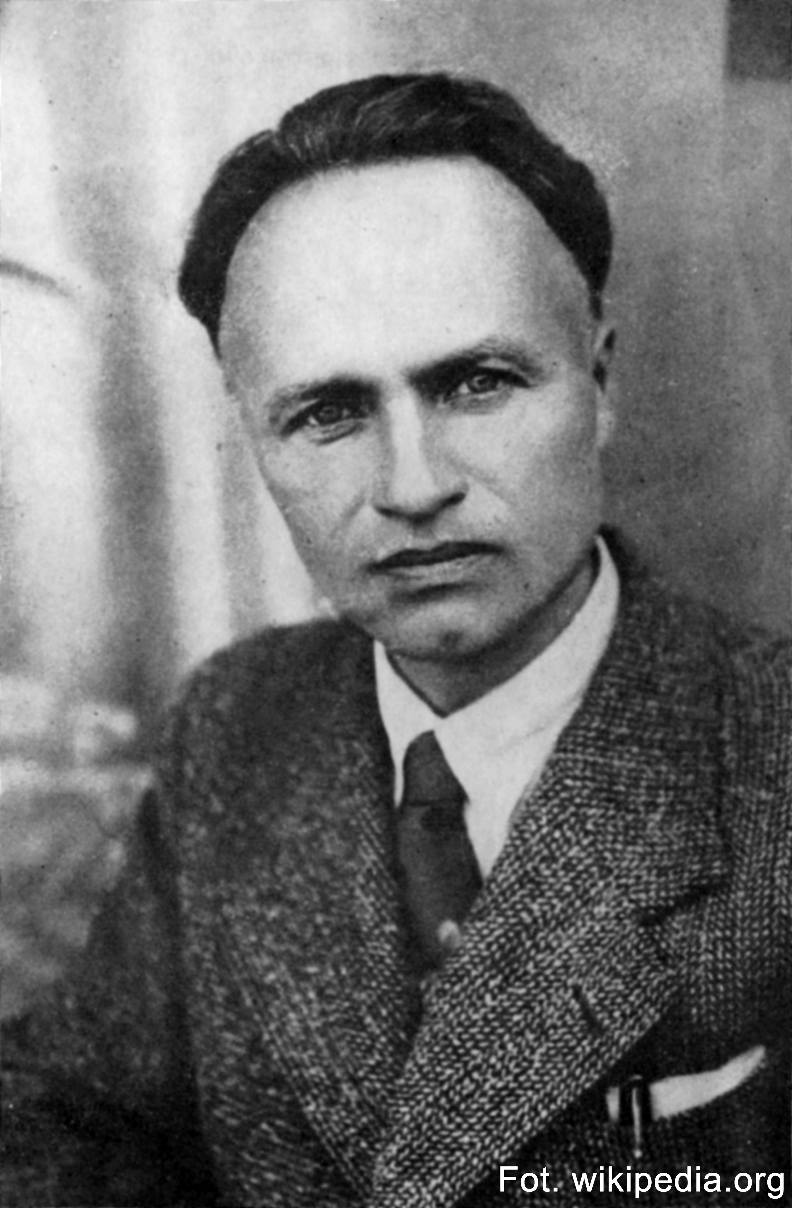 6.10.1970 - Zmarł Julian Przyboś, poeta, eseista, teoretyk literatury, pochodzący z Gwoźnicy koło Niebylca (w przedwojennym powiecie rzeszowskim).