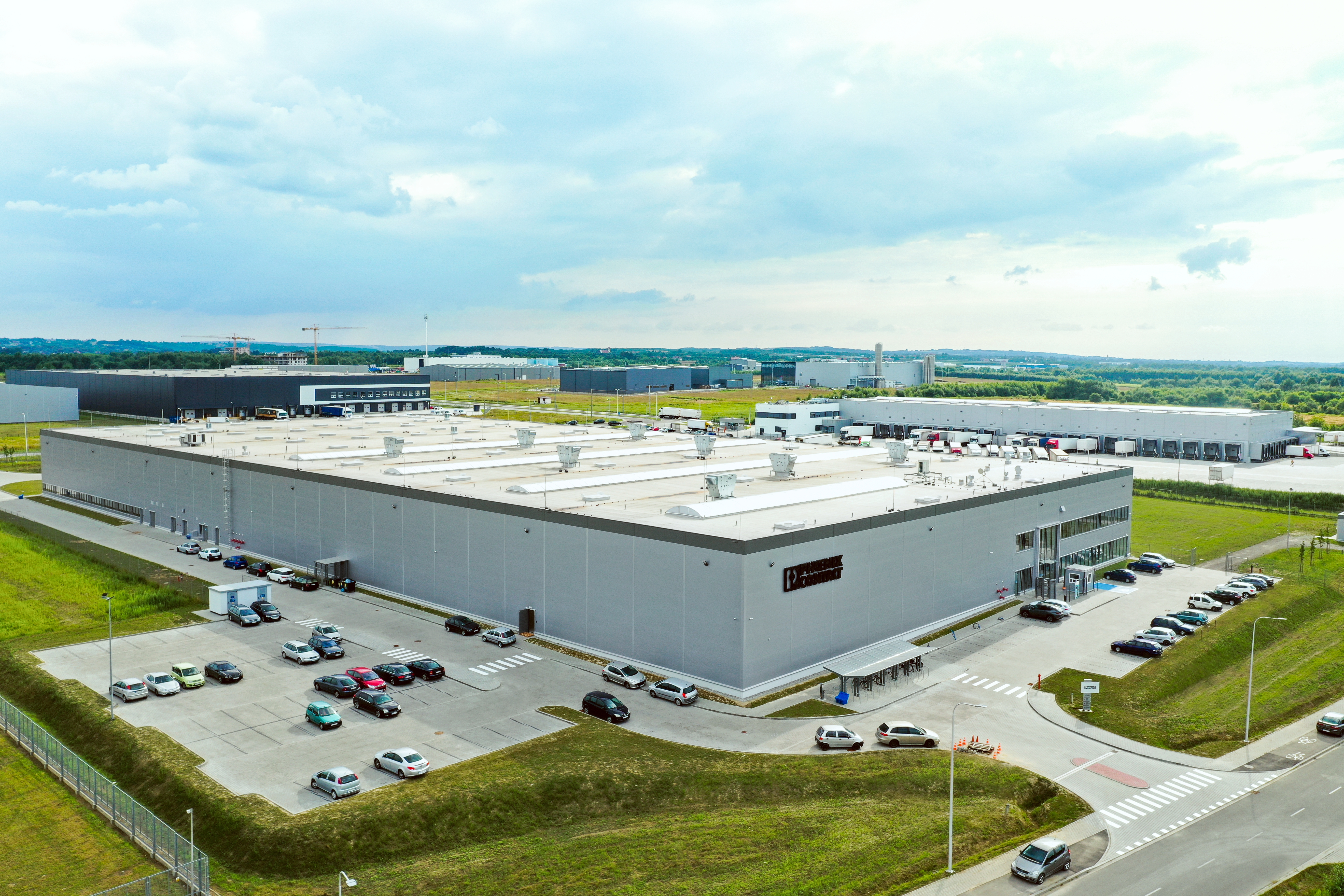 Nowy zakład produkcyjny Phoenix Contact E-Mobility w powiatowym Parku Naukowo-Technologicznym „Rzeszów-Dworzysko”