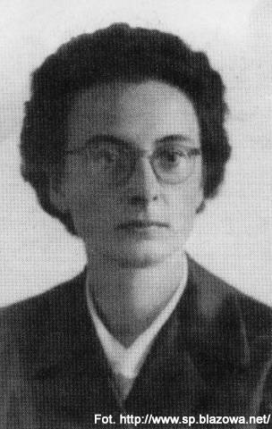 6.10.1972 - Złotym Krzyżem Zasługi odznaczona została, pochodząca z Błażowej, Anna Jenke - instruktorka harcerska, nauczycielka, wybitna działaczka społeczna. Obecnie toczy się jej proces beatyfikacyjny. Jest patronką m.in. gimnazjum w Błażowej.