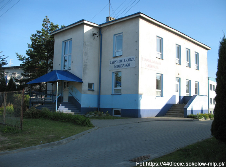 1.10.1958 -  Rozpoczęła działalność Przychodnia Rejonowa w Sokołowie Młp.