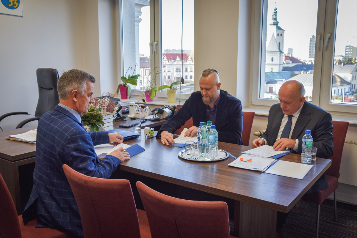 Kolejne przebudowy przejść dla pieszych w Powiecie Rzeszowskim