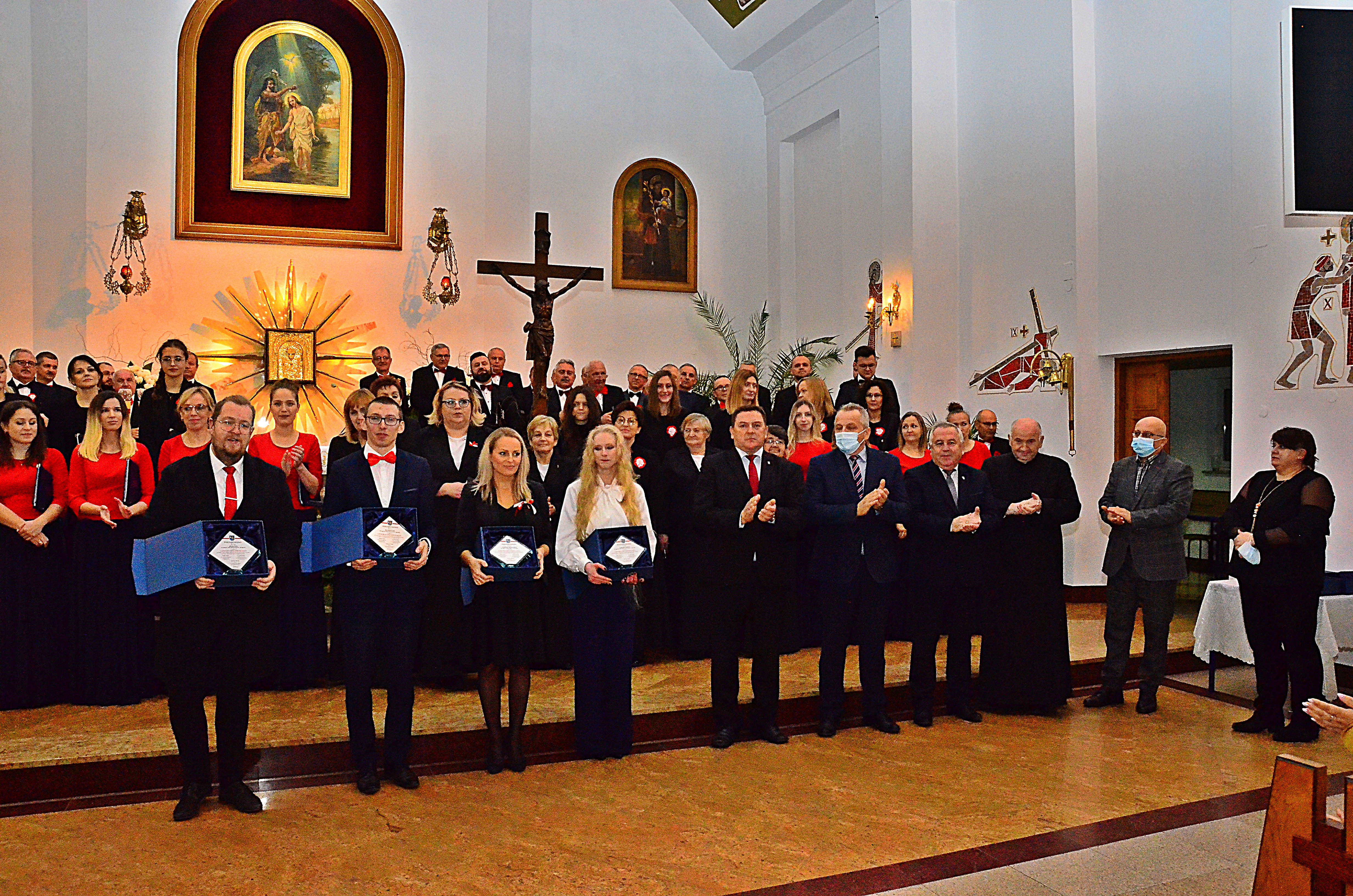 VI Powiatowy Koncert Pieśni Patriotycznych